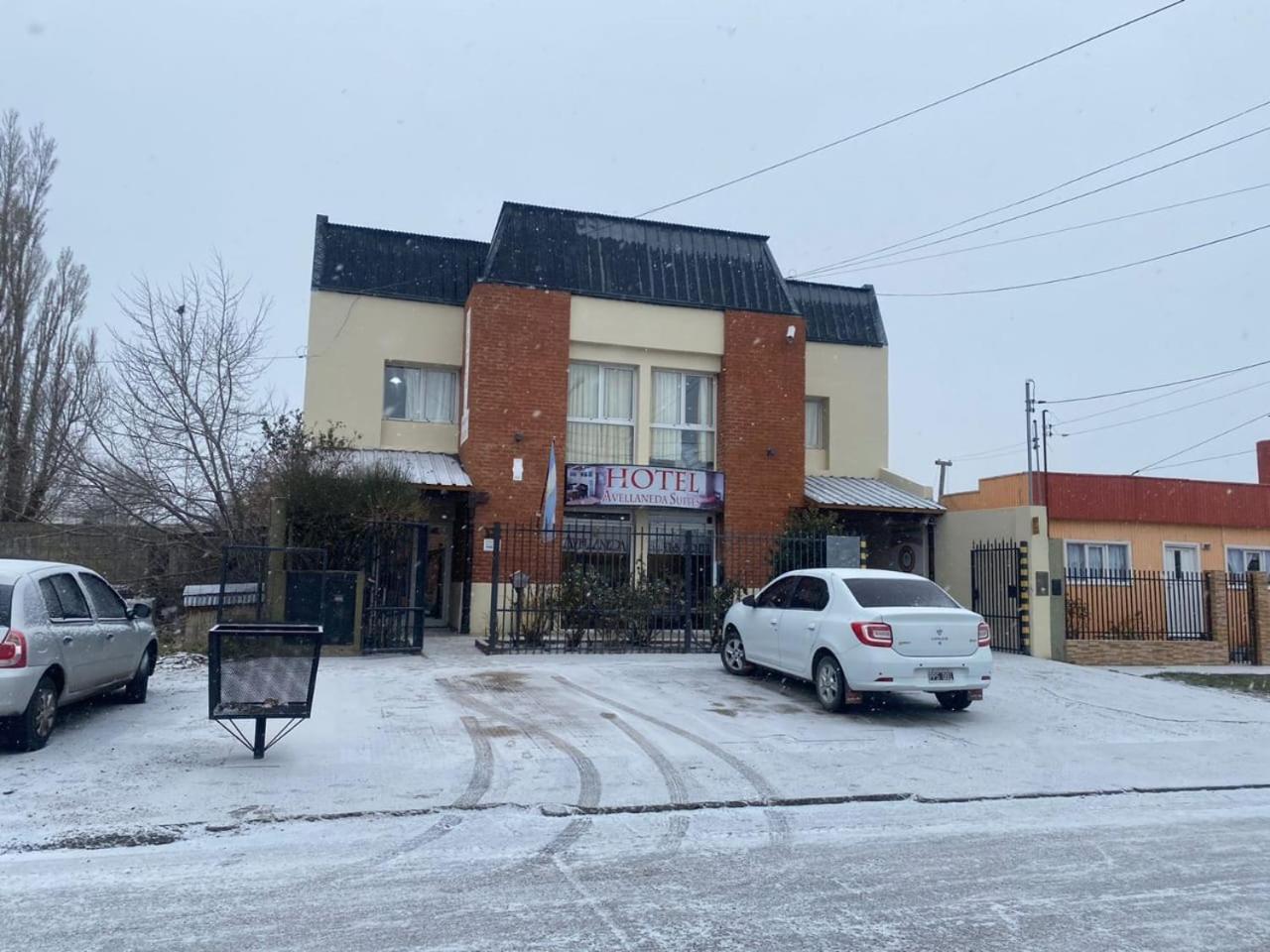 Avellaneda Suites Río Gallegos Eksteriør billede