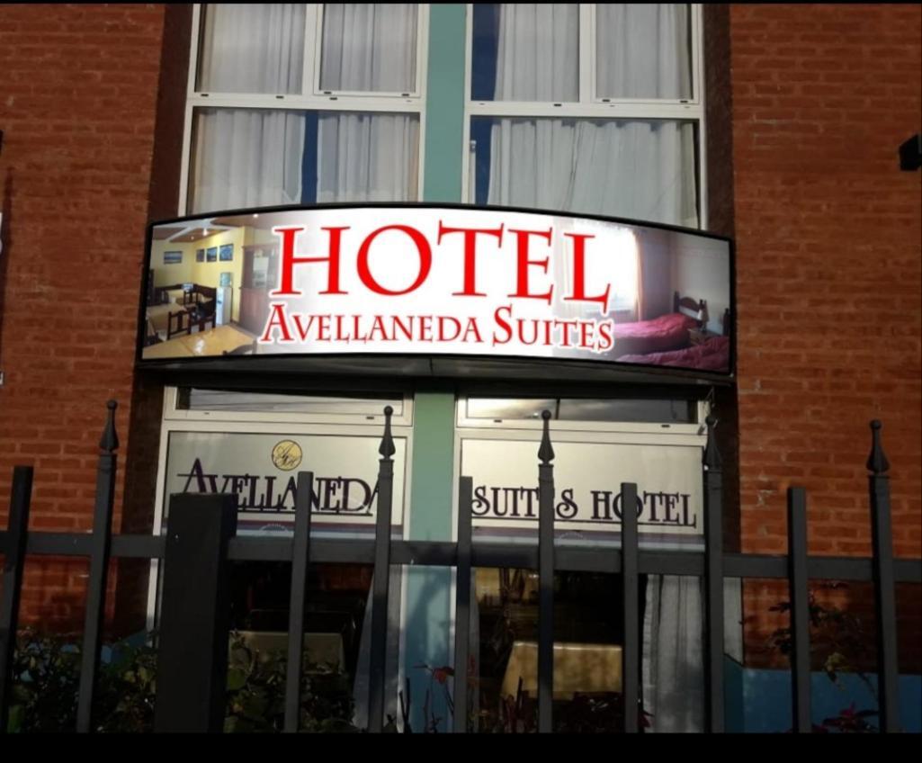 Avellaneda Suites Río Gallegos Eksteriør billede